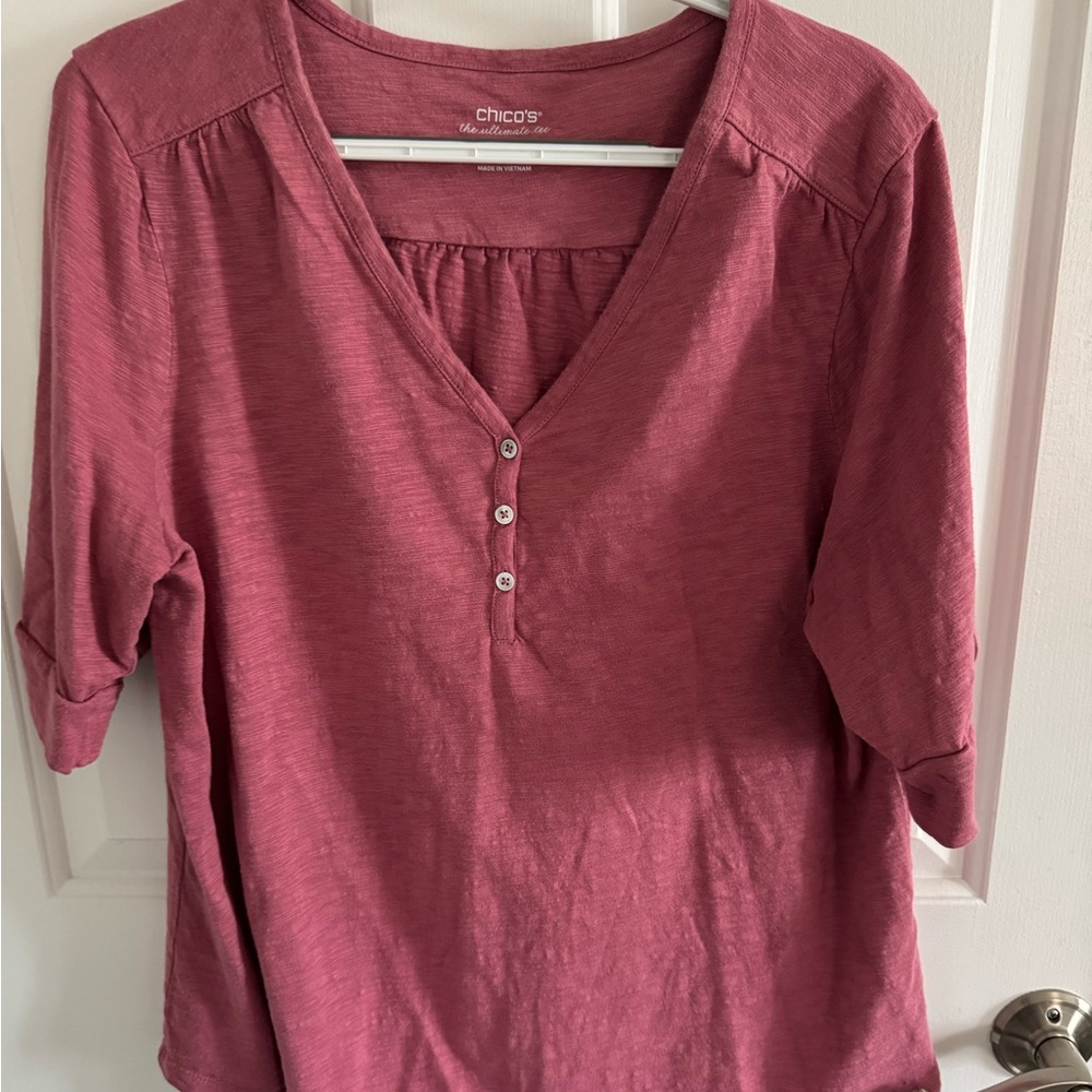 Chico’s size 3 short sleeve pull over